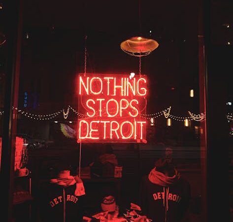 blog 35280 roll up standee